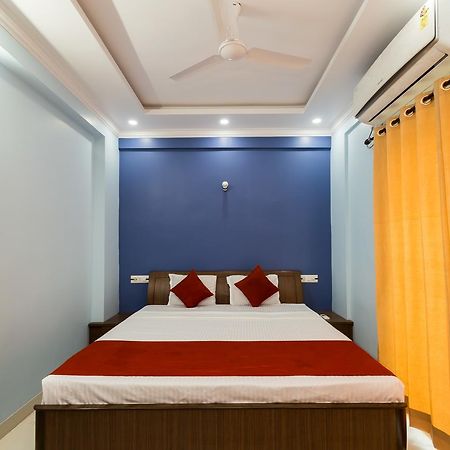 Oyo 8818 Coral Residency Newtown Hotell Liluāh Exteriör bild
