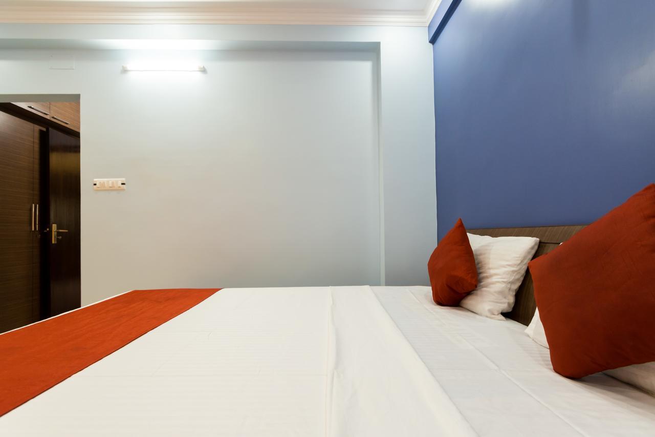 Oyo 8818 Coral Residency Newtown Hotell Liluāh Exteriör bild
